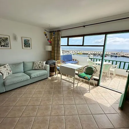 Roca Negra Puerto del Carmen (Lanzarote)