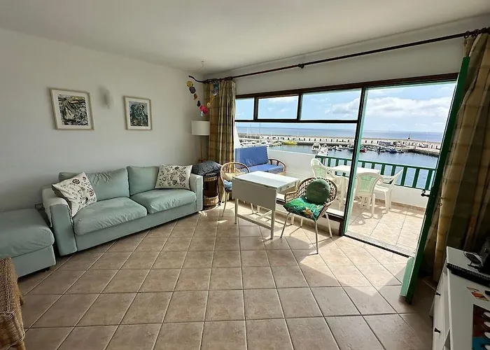 Roca Negra Puerto del Carmen (Lanzarote)